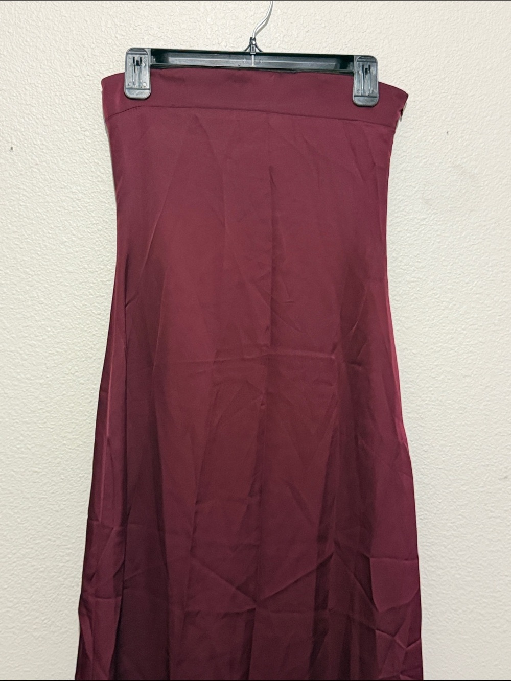 Peppermayo Jiana Strapless Merlot Maxi Dress Elegant Fitted Party Satin - Picture 4 of 10